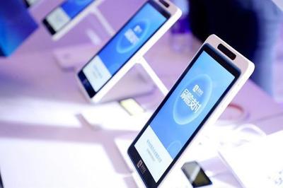 蜻蜓設(shè)備 刷臉支付時代的智能聚合終端